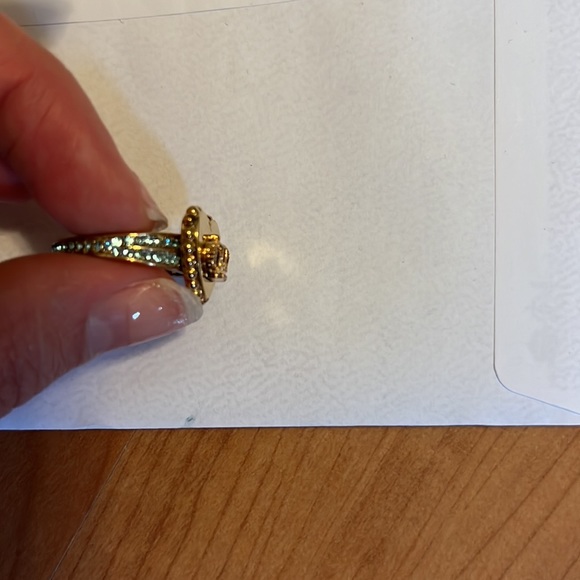 Juicy Couture Ring - Picture 3 of 6